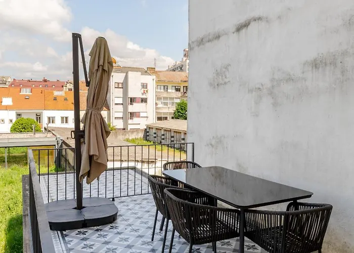 New!! D Joao Iv Lägenhet *